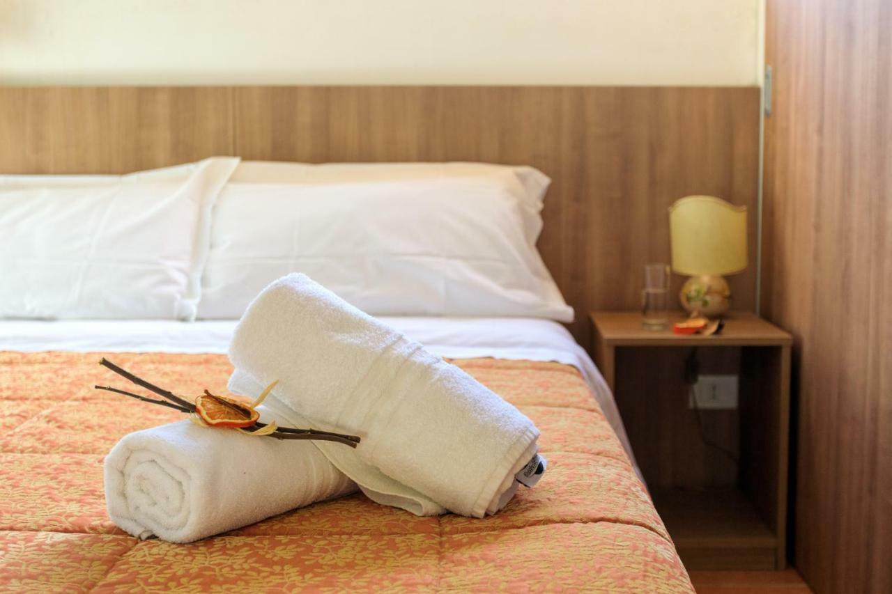 Agriturismo Valle Dei Margi Hotel Grammichele Екстериор снимка